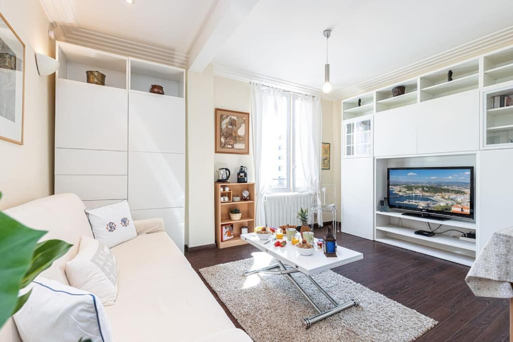 Stalingrad 32 - Cosy Apartement Close Old Port Nizza Esterno foto